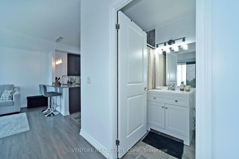 Photo 8 at 707 - 7730 Kipling Avenue, West Woodbridge, Vaughan