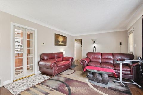 Photo 9 at 14 Germorda Drive, CP College Park, Oakville