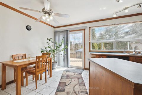 Photo 10 at 14 Germorda Drive, CP College Park, Oakville
