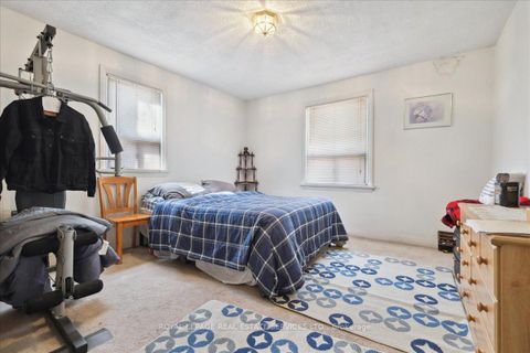 Photo 15 at 14 Germorda Drive, CP College Park, Oakville