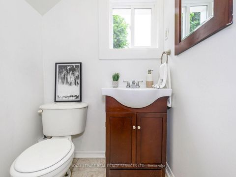 Photo 22 at 135 Bernice Crescent, Smythe, Toronto