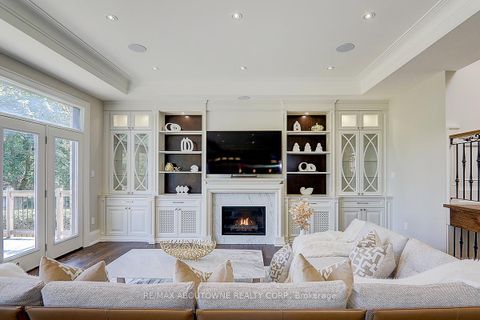 Photo 16 at 69 Heathview Avenue, Bayview Village, Toronto