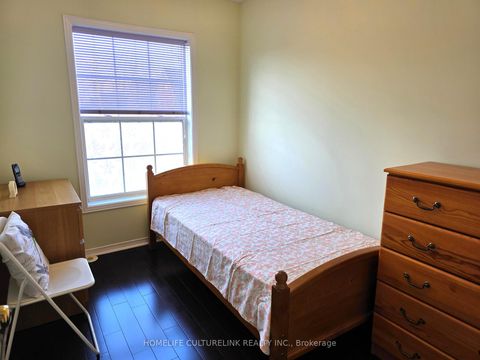Photo 18 at 813 Sandhurst Circle, Agincourt North, Toronto