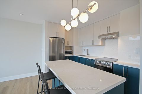 Photo 4 at 206 - 580 Christie Street, Wychwood, Toronto