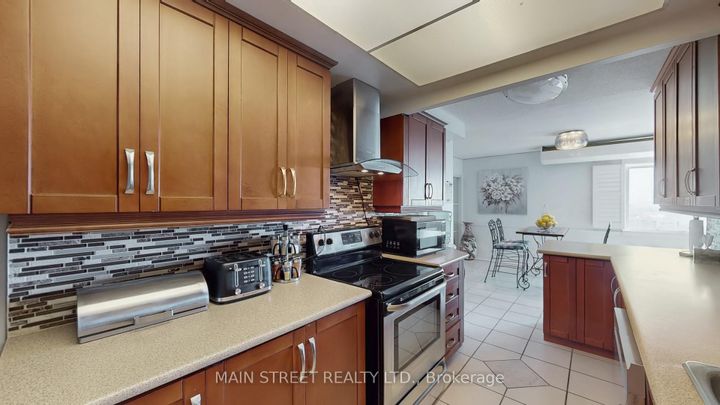 Photo 12 at 2502 - 3100 Kirwin Avenue, Everett (Cooksville), Adjala-Tosorontio