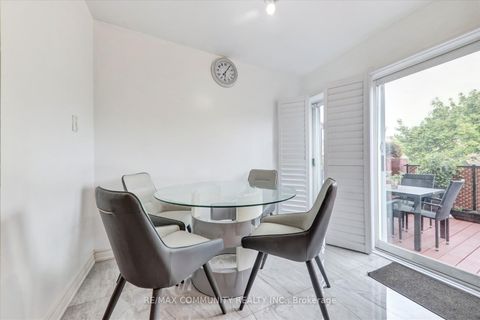 Photo 16 at 63 - 2758 Eglinton Avenue E, Eglinton East, Toronto