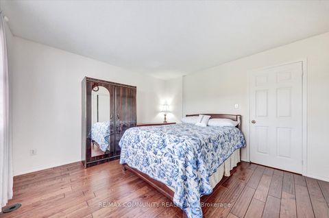 Photo 20 at 63 - 2758 Eglinton Avenue E, Eglinton East, Toronto