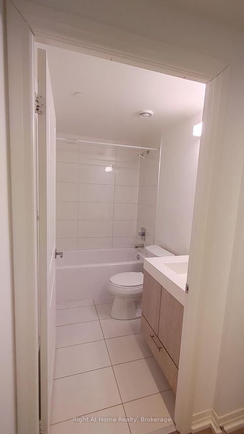 Photo 6 at 1818 - 251 Jarvis Street, Yonge Corridor, Toronto