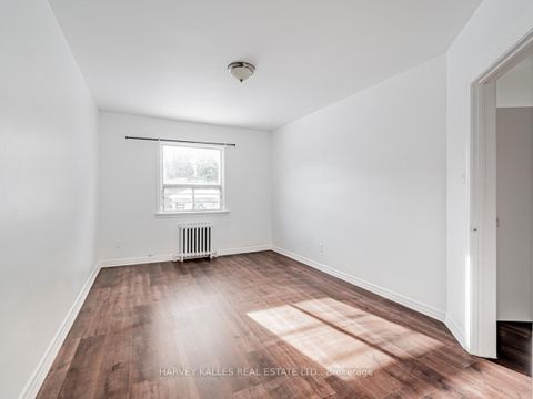 Photo 9 at 44 Leduc Drive, Kipling, Toronto