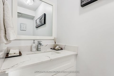 Photo 3 at 93 Revelstoke Crescent, Langstaff, Richmond Hill