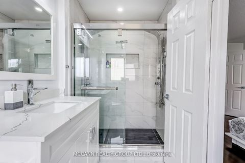 Photo 16 at 93 Revelstoke Crescent, Langstaff, Richmond Hill