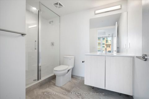 Photo 14 at 413 - 158 Front Street E, Moss Park, Toronto