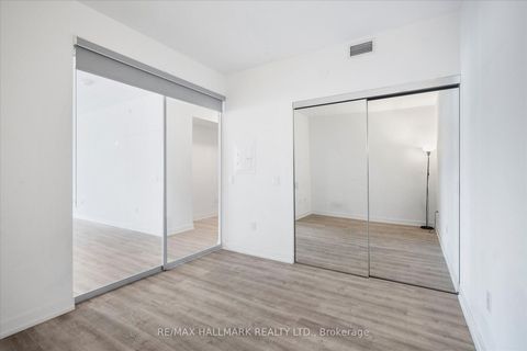 Photo 16 at 413 - 158 Front Street E, Moss Park, Toronto