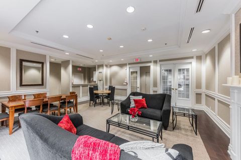 Photo 22 at 207 - 2 Alexandra Boulevard W, Lawrence Park South, Toronto
