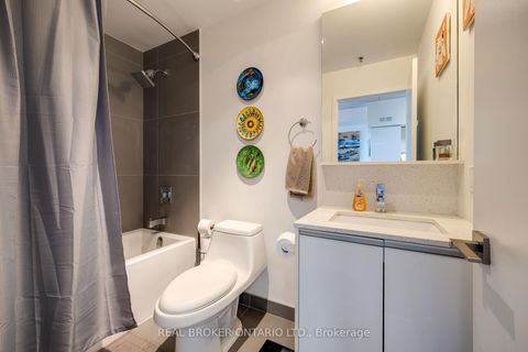 Photo 17 at 914 - 20 Minowan Miikan Lane, Little Portugal, Toronto