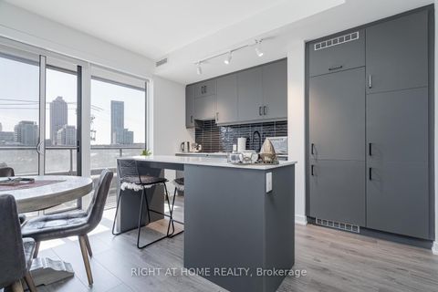Photo 2 at 315 - 9 Tecumseth Street, Niagara, Toronto