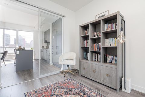 Photo 11 at 315 - 9 Tecumseth Street, Niagara, Toronto