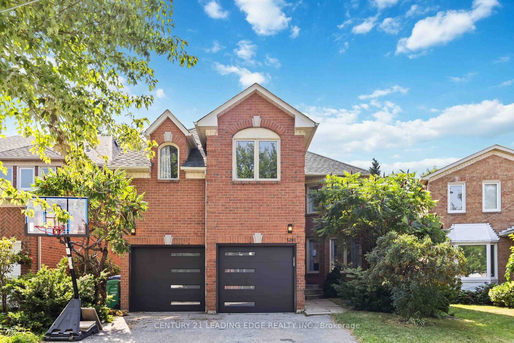 5201 CHAMPLAIN Trail, Hurontario, Mississauga 