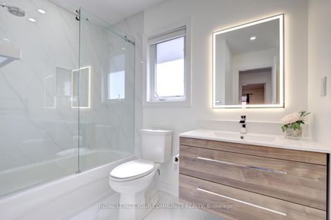 Photo 34 at 127 Golden Forest Road, Patterson, Vaughan