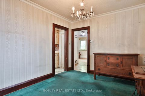 Photo 7 at 15 Whitewood Road, Mount Pleasant East, Toronto