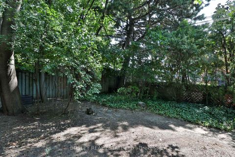 Photo 21 at 15 Whitewood Road, Mount Pleasant East, Toronto