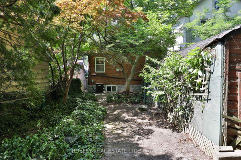 Photo 25 at 15 Whitewood Road, Mount Pleasant East, Toronto