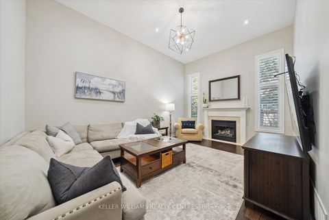 Photo 12 at 72 Pointon Street, Bayview Northeast, Aurora