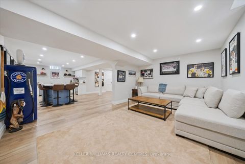 Photo 31 at 72 Pointon Street, Bayview Northeast, Aurora