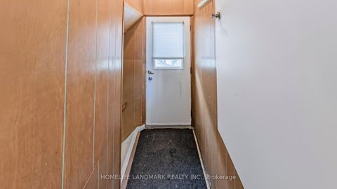 Photo 9 at 424 Bonita Crescent, Crosby, Richmond Hill