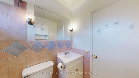 Photo 21 at 424 Bonita Crescent, Crosby, Richmond Hill
