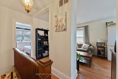 Photo 7 at 32 Chamberlain Avenue, Belgravia, Toronto