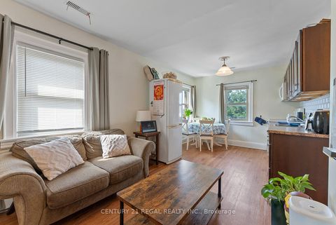 Photo 9 at 32 Chamberlain Avenue, Belgravia, Toronto