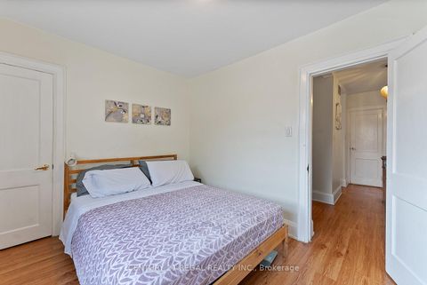 Photo 15 at 32 Chamberlain Avenue, Belgravia, Toronto