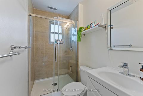 Photo 19 at 32 Chamberlain Avenue, Belgravia, Toronto