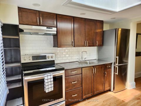 Photo 20 at 32 Chamberlain Avenue, Belgravia, Toronto