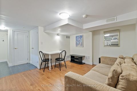 Photo 32 at 32 Chamberlain Avenue, Belgravia, Toronto