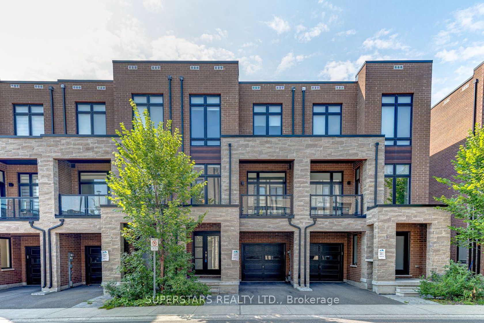 9 Benoit Street, Vellore Village, Vaughan by Loree Meneguzzi Real Estate 9 Benoit Street, Vellore Village, Vaughan