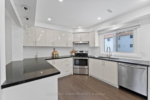 Photo 14 at 70 Jenny Wrenway, Hillcrest Village, Toronto