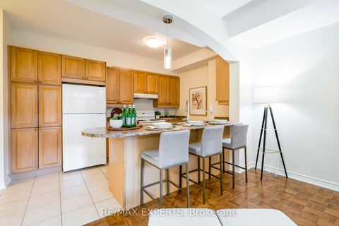 Photo 11 at 129 - 9519 Keele Street S, Maple, Vaughan