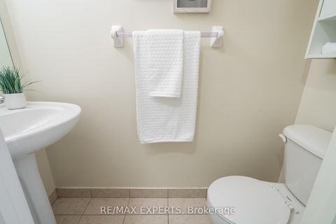 Photo 13 at 129 - 9519 Keele Street S, Maple, Vaughan