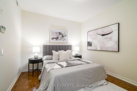Photo 18 at 129 - 9519 Keele Street S, Maple, Vaughan
