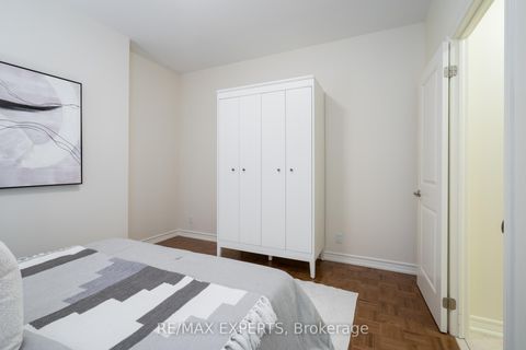 Photo 19 at 129 - 9519 Keele Street S, Maple, Vaughan