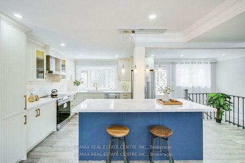 Photo 10 at 480 Valley Drive, WO West, Oakville