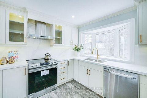 Photo 11 at 480 Valley Drive, WO West, Oakville