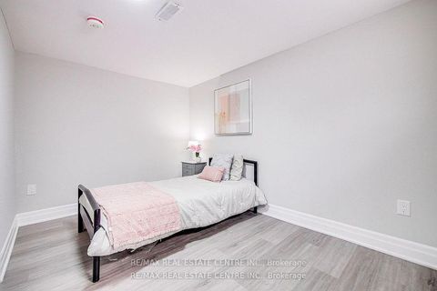 Photo 34 at 480 Valley Drive, WO West, Oakville