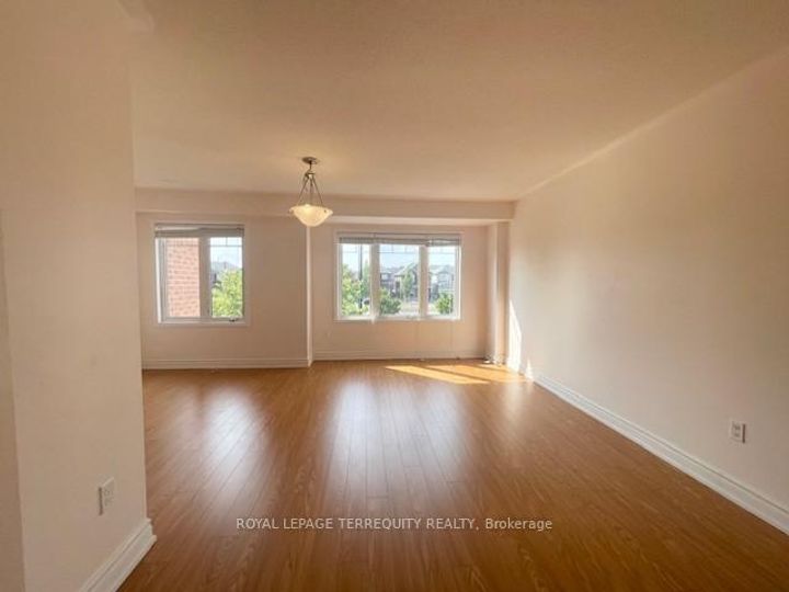 Photo 17 at 11 Signature Lane, Northwest Brampton, Brampton