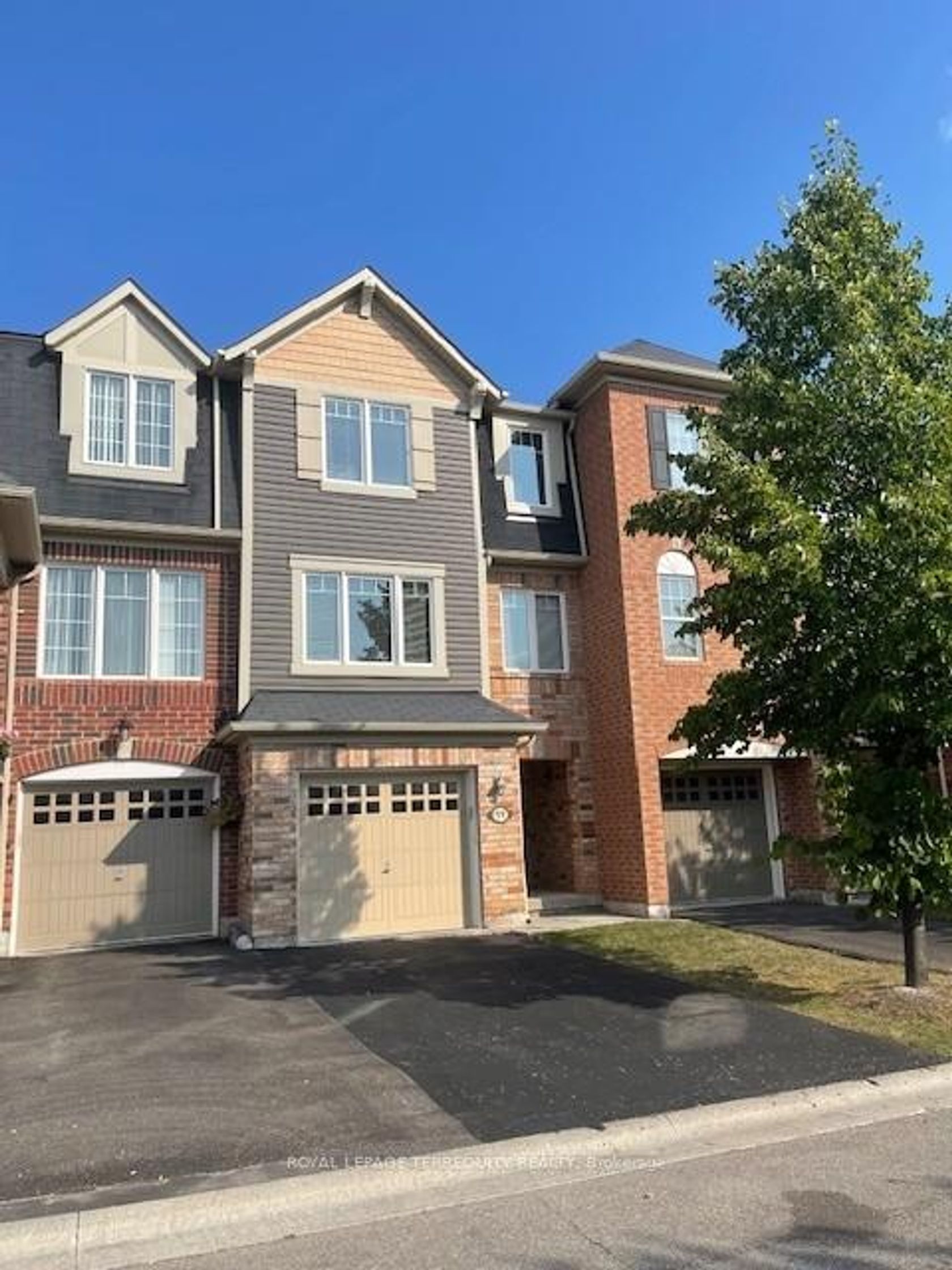 11 Signature Lane, Northwest Brampton, Brampton 2