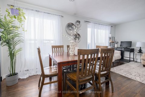 Photo 9 at 705 - 855 Kennedy Road, Ionview, Toronto