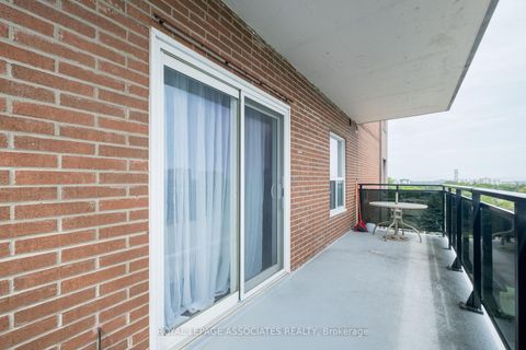 Photo 11 at 705 - 855 Kennedy Road, Ionview, Toronto