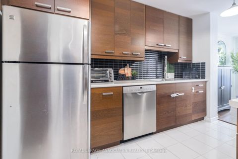 Photo 16 at 705 - 855 Kennedy Road, Ionview, Toronto